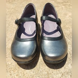 Dansko Mary Jane size 41